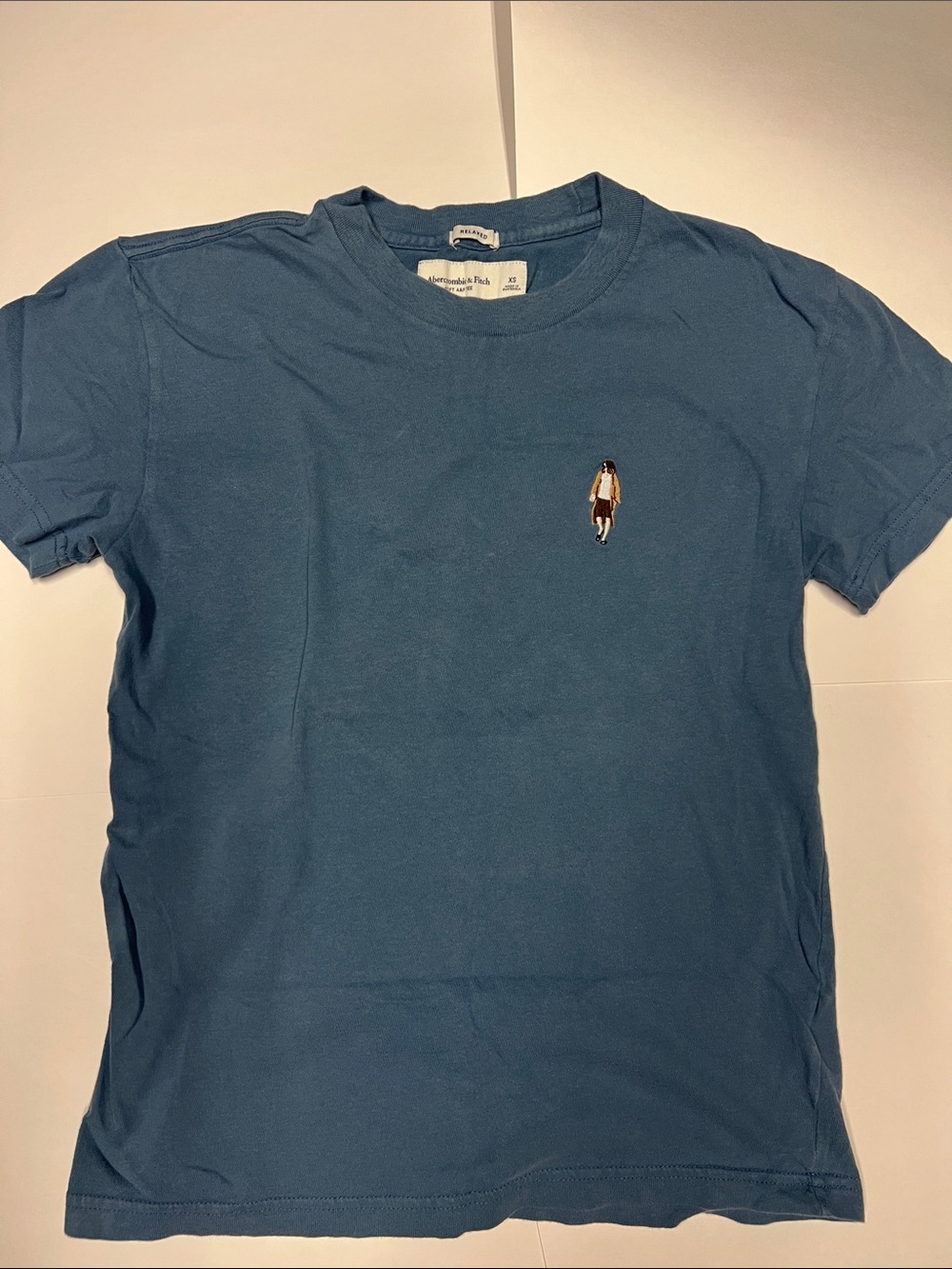 Abercrombie & Fitch Men's Teal Crew Neck T-Shirt with Embroidered Icon
